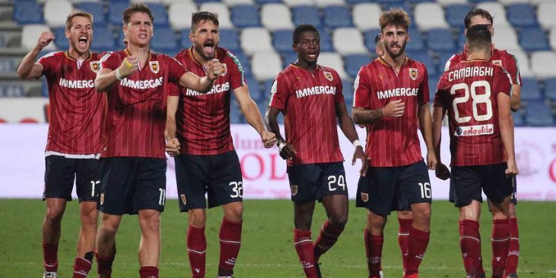 Reggiana FC bắt đầu từ năm 1919, khi một nhóm cầu thủ, do cựu cầu thủ Severino Taddei tụ họp